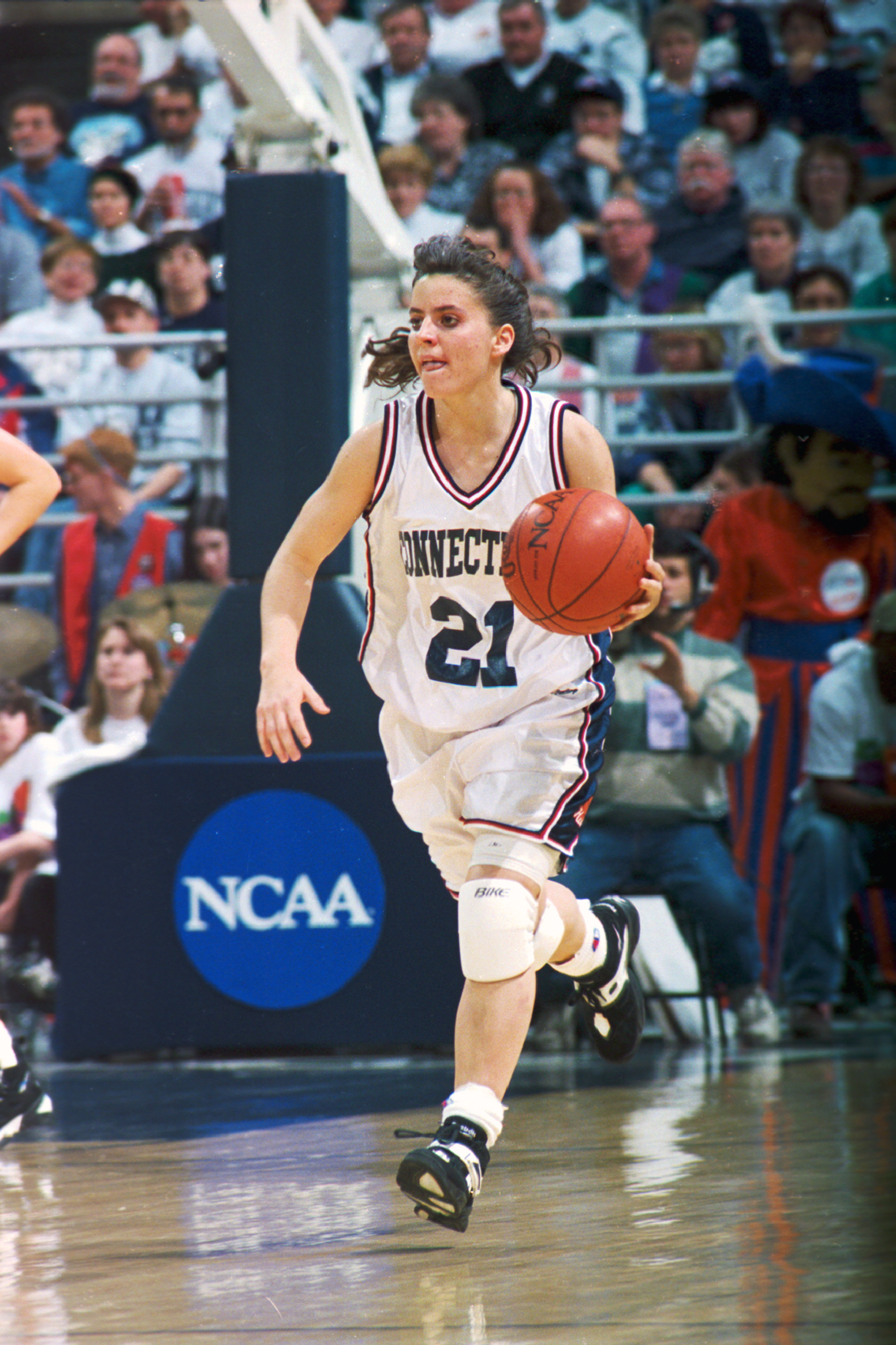 Jennifer Rizzotti Heads Up Court
